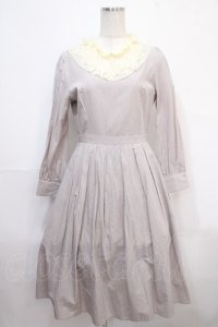 an another angelus / レースヨークストライプロングワンピース F ネイビー Y-25-04-15-151-CA-OP-SZ-ZY