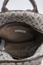 画像3: 【SALE】axes femme / モノグラム柄ミニリュック  ベージュ Y-25-04-17-065-AX-BG-SZ-ZTK020 (3)