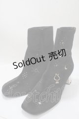 axes femme POETIQUE / 天体モチーフ刺繍ベロアブーツ  黒 Y-25-04-17-118-AX-SH-SZ-ZT-K005