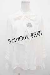 axes femme kawaii / クラシックローズ刺繍ブラウス  キナリ Y-25-04-20-018-AX-BL-SZ-ZY