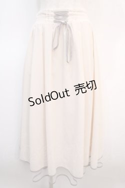 画像1: axes femme POETIQUE / リボン花柄バックフリルスカート  キナリ Y-25-04-21-131-AX-SK-SZ-ZY