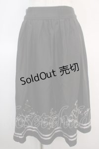 axes femme POETIQUE / アクアマリン透かし刺繍スカート  黒 Y-25-04-21-156-AX-SK-SZ-ZI