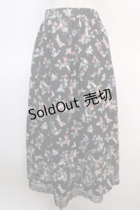 axes femme / ベリー柄ロングスカート F 黒 Y-25-04-21-169-AX-SK-SZ-ZT198