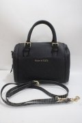 Maison de FLEUR / モノグラムポケットボストンショルダーバッグ F ブラック Y-25-04-23-005-LO-BG-SZ-ZY