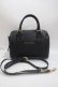 画像1: Maison de FLEUR / モノグラムポケットボストンショルダーバッグ F ブラック Y-25-04-23-005-LO-BG-SZ-ZY (1)
