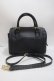 画像2: Maison de FLEUR / モノグラムポケットボストンショルダーバッグ F ブラック Y-25-04-23-005-LO-BG-SZ-ZY (2)