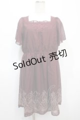 axes femme / ストライプレースプリント半袖ワンピース  ワイン Y-25-04-23-107-AX-OP-SZ-ZI