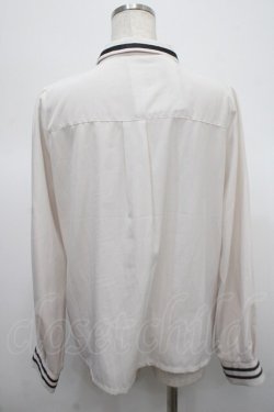 画像2: axes femme / エンブレム刺繍ネクタイ付ブラウス M ベージュ Y-25-04-23-041-AX-BL-SZ-ZY
