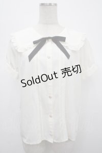axes femme POETIQUE / ビッグ襟デザインブラウス  生成り Y-25-04-23-042-AX-BL-SZ-ZY
