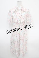 axes femme POETIQUE / フラワーキャットボウタイワンピース  イエロー Y-25-04-26-054-AX-OP-SZ-ZY