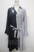 axes femme / 薔薇刺繍バイカラーワンピース M 紺 Y-25-04-26-067-AX-OP-SZ-ZY