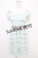 Emily Temple cute / ジョーゼットロゴ＆クリームワンピース  サックス Y-25-04-26-096-ET-OP-SZ-ZY