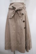 axes femme / リボン付きサイド釦スカート M ベージュ Y-25-04-26-114-AX-SK-SZ-ZY
