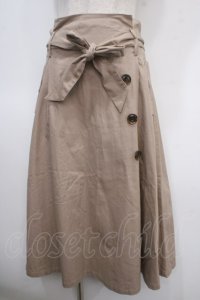 axes femme / リボン付きサイド釦スカート M ベージュ Y-25-04-26-114-AX-SK-SZ-ZY