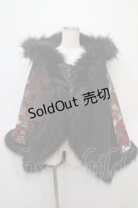 Qutie Frash / ファー付きポンチョコート  黒×赤 Y-25-04-28-062-QU-CO-SZ-ZY