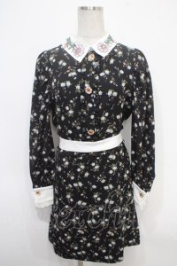 Swankiss / DB flower print O/P F ブラック Y-25-05-05-055-CA-OP-SZ-ZT379