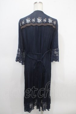 画像2: axes femme / ローズスカラップ刺繍ロングカーディカン M 紺 Y-25-05-05-064-AX-TO-SZ-ZY