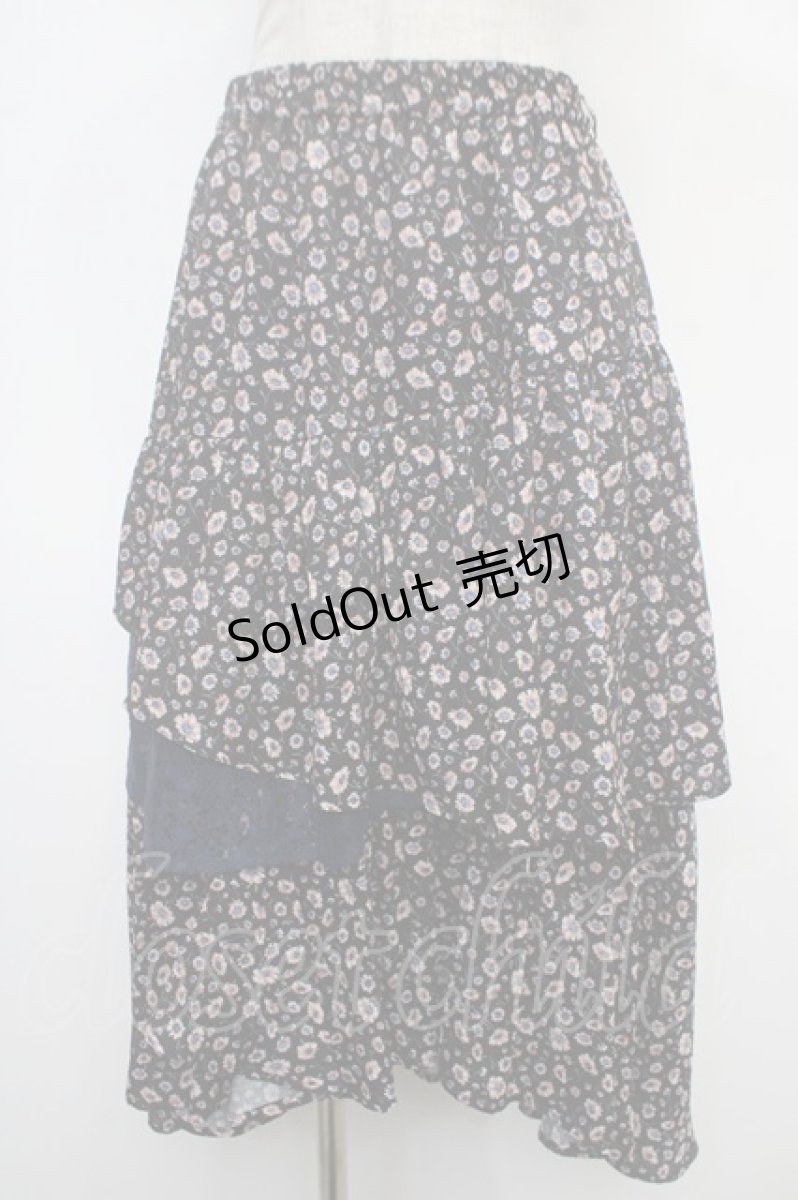 画像1: 【SALE】axes femme POETIQUE / フラワーランダムフリルスカート M 黒 Y-25-05-05-146-AX-SK-SZ-ZH (1)
