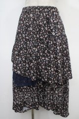 axes femme POETIQUE / フラワーランダムフリルスカート M 黒 Y-25-05-05-146-AX-SK-SZ-ZY