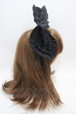 画像4: Angelic Pretty / ロゴ刺繍フリルリボンカチューシャ  黒 Y-25-05-05-013-AP-AC-SZ-ZY