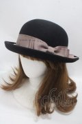axes femme / パールリボンフェルトハット  黒 Y-25-05-08-082-AX-AC-SZ-ZY