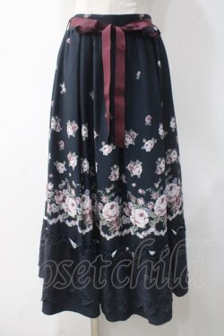 画像1: axes femme / 裾レース使い薔薇柄スカート  紺 Y-25-05-10-151-AX-SK-SZ-ZY