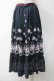 画像2: axes femme / 裾レース使い薔薇柄スカート  紺 Y-25-05-10-151-AX-SK-SZ-ZY (2)