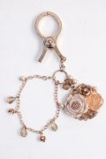 axes femme / グローブホルダー  アワピンク Y-25-05-14-003-AX-ZA-SZ-ZY