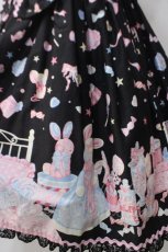 画像4: Angelic Pretty / ドリーミィドールハウスラウンドジャンパースカート  黒 Y-25-05-19-125-AP-OP-SZ-ZY (4)