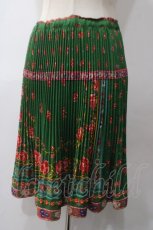 画像1: 【SALE】Jane Marple / フォークロアプリントのアコーディオンプリーツスカート M グリーン Y-25-05-19-195-JM-SK-SZ-ZT026 (1)