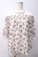 画像1: axes femme / 肩レースバラシフォンブラウス M キナリ Y-25-05-22-047-AX-BL-SZ-ZY (1)