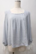 axes femme / 袖プリントブラウス M サックス Y-25-05-22-059-AX-BL-SZ-ZY