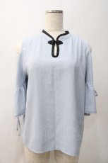 画像1: 【SALE】axes femme POETIQUE / アジアンデザイン肩あきブラウス M ブルー Y-25-05-22-078-AX-BL-SZ-ZH (1)