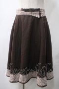 axes femme / レジメ柄サーキュラースカート  ブラウン Y-25-05-22-218-AX-SK-SZ-ZY