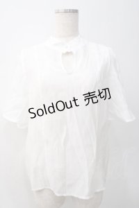 axes femme / 紫陽花装飾リボンブラウスプルオーバー  白 Y-25-05-22-028-AX-TO-SZ-ZI