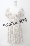 axes femme / 花柄オフショルワンピース  キナリ Y-25-05-25-155-AX-OP-SZ-ZY