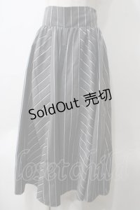 axes femme / 連釦ストライプガウチョパンツ F グレー Y-25-05-25-169-AX-PA-SZ-ZY