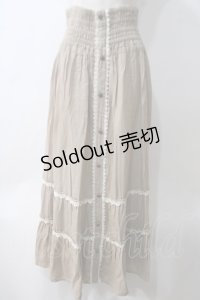 axes femme / レース使いプリーツスカート  ベージュ Y-25-05-25-205-AX-SK-SZ-ZI