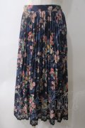 axes femme / 水彩花柄プリーツロングスカート  紺 Y-25-05-25-209-AX-SK-SZ-ZY