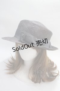 Jane Marple / リボンストローハット  グレー Y-25-05-25-043-JM-AC-SZ-ZT-K004