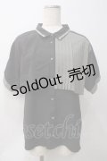 axes femme / プリーツ使バイカラー半袖ブラウス  グレー×黒 Y-25-05-29-008-AX-BL-SZ-ZY