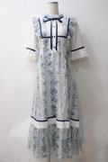 axes femme / ストライプ柄レースワンピース  サックス Y-25-05-29-041-AX-OP-SZ-ZY