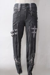 Ozz Croce / ベルトデザインストレッチパンツ  グレー Y-25-06-01-184-OO-PA-SZ-ZS
