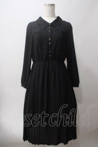 axes femme / 薔薇襟プリーツワンピース  黒 Y-25-06-03-082-AX-OP-SZ-ZT343