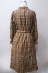 画像2: axes femme / プリーツ切替チェック柄ワンピース  ブラウン Y-25-06-03-091-AX-OP-SZ-ZT071 (2)