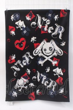画像1: NieR Clothing / NieRオリジナル総柄枕カバー【    】  黒 Y-25-06-03-012-PU-ZA-SZ-ZY