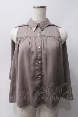画像3: axes femme POETIQUE / ケープデザインブラウス  チャコール Y-25-06-03-028-AX-BL-SZ-ZY