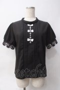 axes femme POETIQUE / トランプ刺繍プチリボンブラウス M 黒 Y-25-06-06-048-AX-BL-SZ-ZY