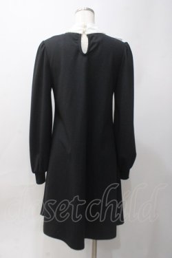 画像2: Ank Rouge / ヨークフリルリボンカットワンピース M 黒 Y-25-06-06-099-CA-OP-SZ-ZY