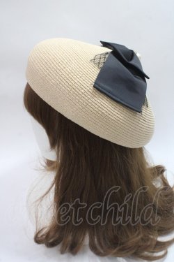 画像3: axes femme POETIQUE / パール付リボン雑材風ベレー帽  ベージュ Y-25-06-09-046-AX-AC-SZ-ZY